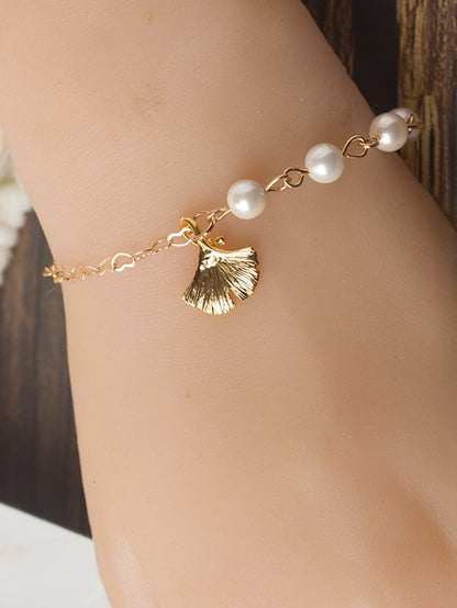 Options Elegant 6 Charrms Bracelet Pearl Golden Leaf and Ginkgo