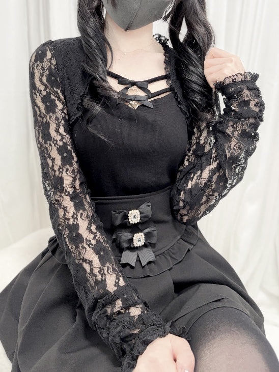 Jirai Kei Top mit Schleifen und Spitzenärmeln in Schwarz/Weiß