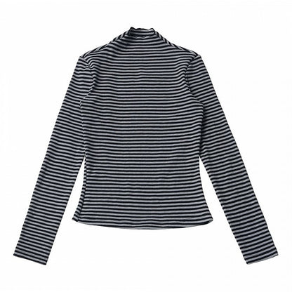 Striped Long Sleeve Base Layer Top in Light Gray and Black - PINK SAVIOR