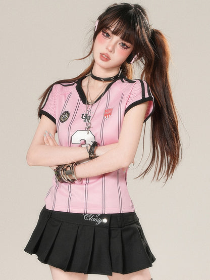 華やかなTシャツ プリントナンバーストライプ柄 Vネック ピンク