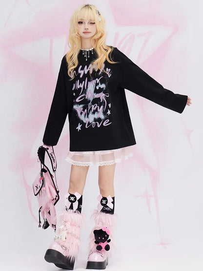 Loses Sweatshirt mit Rundhalsausschnitt und schwarzen Buchstaben