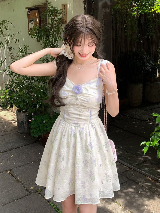 Ärmelloses Kleid Lila Lavendel Print Beige V-Ausschnitt Cottagecore