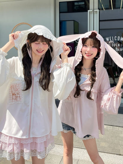 ウサギの耳のデザインフード刺繍アップリケホワイト/ピンクウサギ