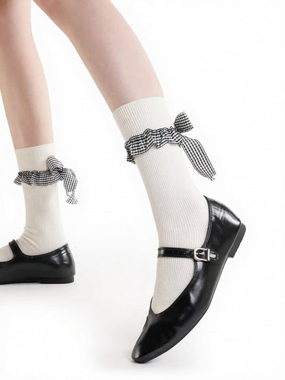 Ribbed Ankle Socks with Plaid Bow Decoration - ModaSwings