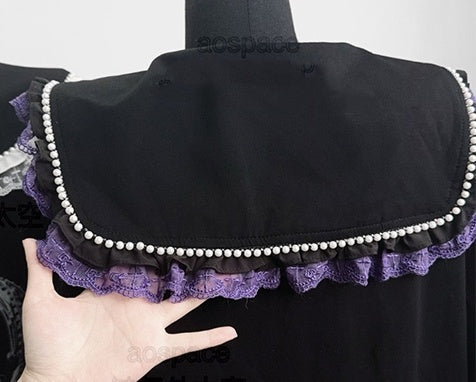 with Purple Crown White and Print Shoulders - Cutout / T-Shirt Collar Black Beaded Sailor