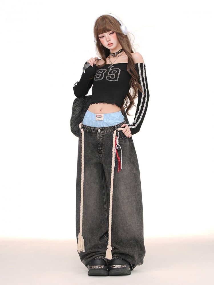 Weit geschnittene Jeans mit gestreiftem, kariertem Bund