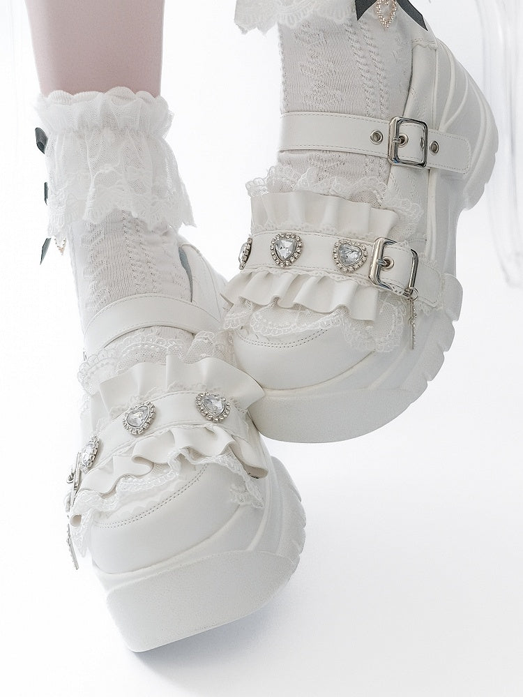 Plateaus Herz Kreuz Strass Weiß Rüschen Charm Details Trim Bittersüß