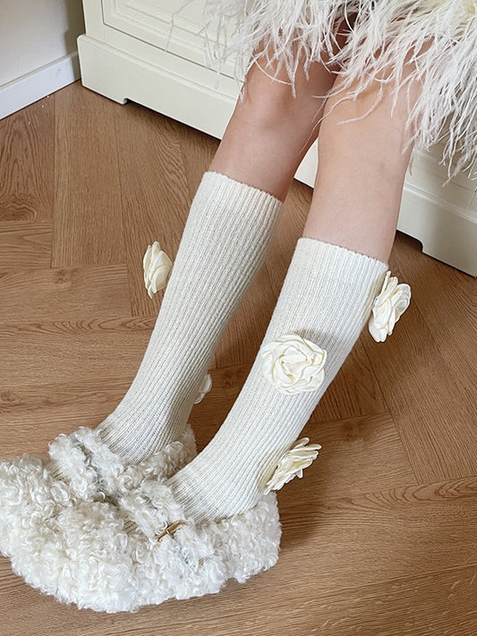 Red Sweet Calf Socks With White Camellias