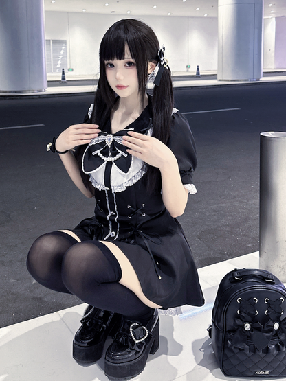 ジライ装飾ケイセット ホワイトレースアップウエストラインストーンミニドレス+ショーツ ブラックディテール