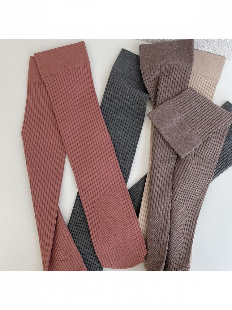 Mid-Calf Vertical Stripe Colors Cotton 8 Socks