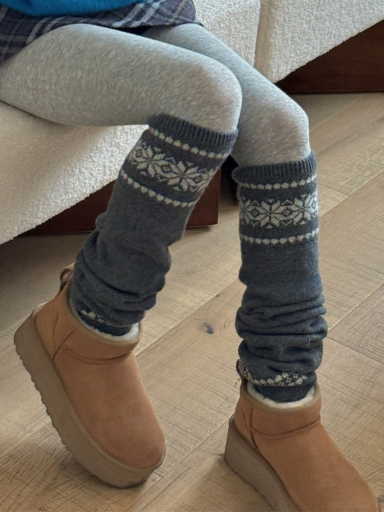 Beige Snowflake Knitted Leg Warmers