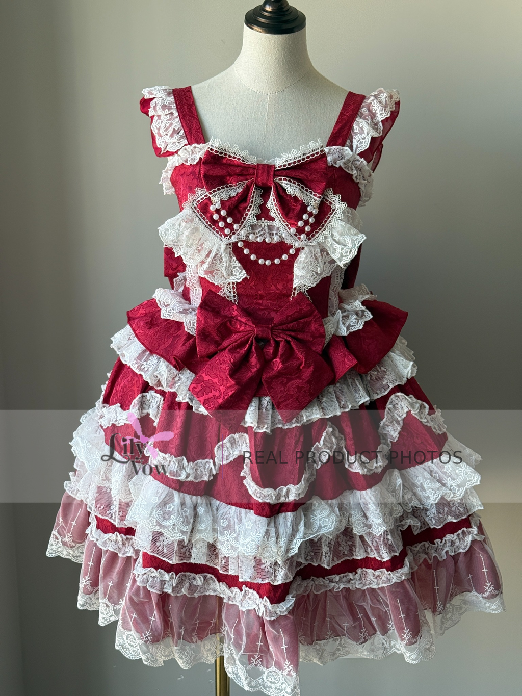 Red and white lace bow Hanayome Lolita jumper skirt real product photo - front view