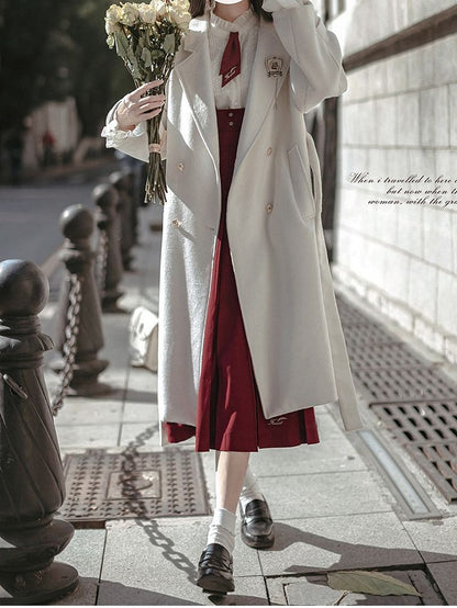 V-neck Pea White Coat