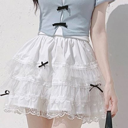 Rock mit Schleifen-Spitzenbesatz, gestuft, Schwarz/Weiß, mit Details