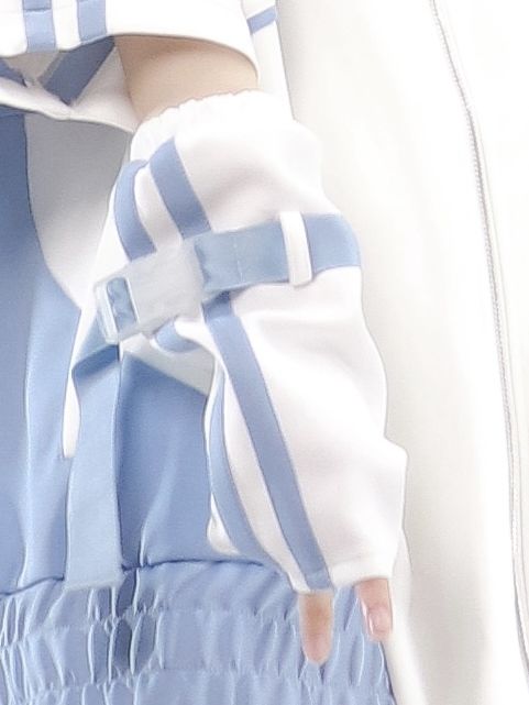 Tenshi Kaiwai Light Blue and White Strap Design Sleeves