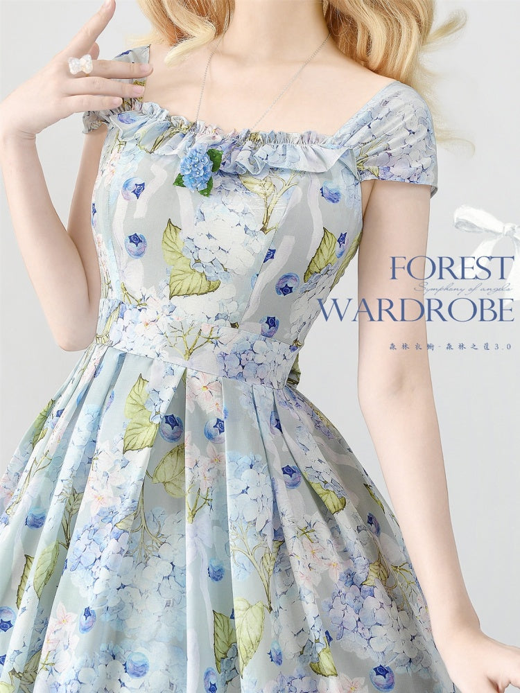 Blaubeer- und geblümtes Pulloverrockkleid in Blau