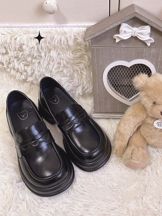 Toe JK Round Slipons Black