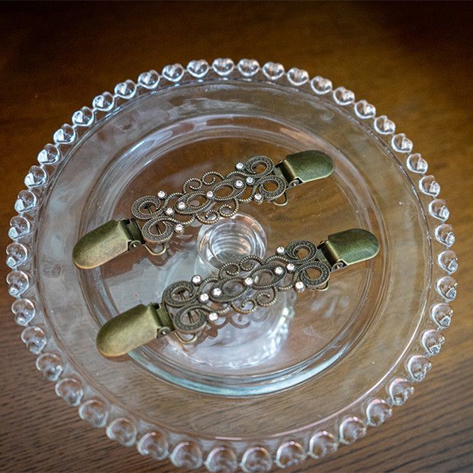 Vintage Poynt Skirt Manor Clips