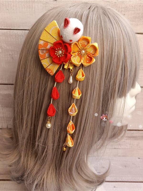 ぬいぐるみウサギの装飾ビーズディテールレッド/イエロー/ピンクのヘアクリップ