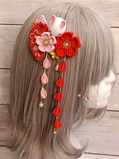 ぬいぐるみウサギの装飾ビーズディテールレッド/イエロー/ピンクのヘアクリップ