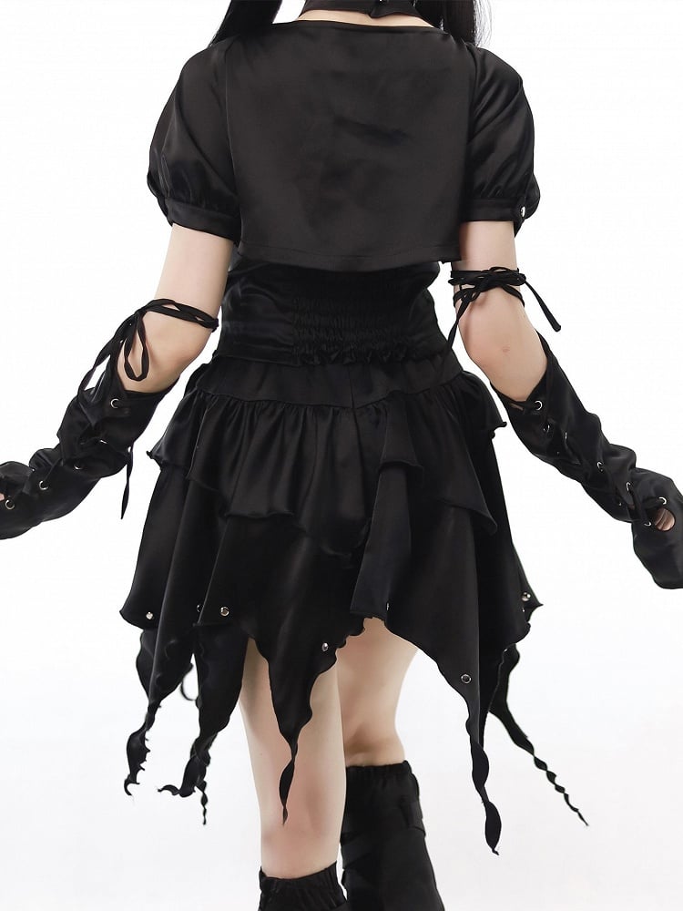 Kurzes Top + Schnürset, unregelmäßiger Aufdruck, schwarzes Neckholder-Top + Schmetterlingsärmel