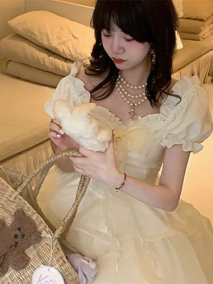 Skirt Triple-Tiered Sleeves Puff Beige with Sweet and Dress