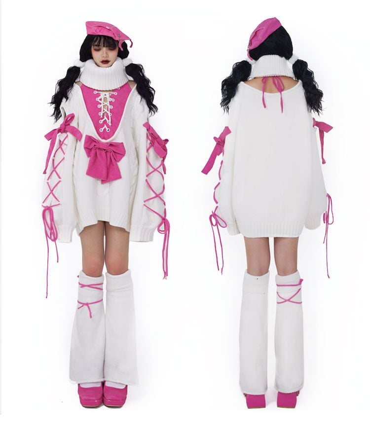 ピンクの蝶結びの白いタートルネックセーター