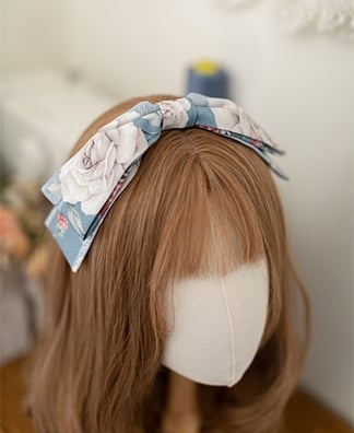 Staubblaues Erdbeer- und Rosen-Quadrat-Ausschnitt, elegantes klassisches Lolita-JSK-Kleid