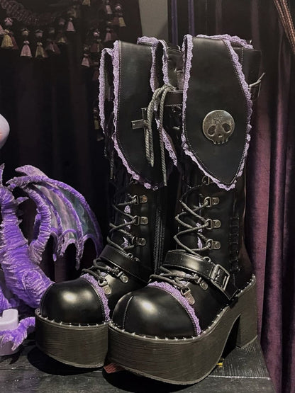 バッドバニーのレーストリム バニーイヤー プラットフォームブーツ