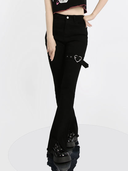 バックル太ももフレアジーンズ