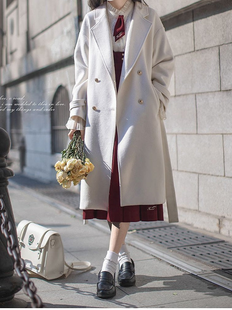 V-neck Pea White Coat