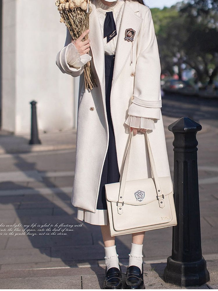 V-neck Pea White Coat