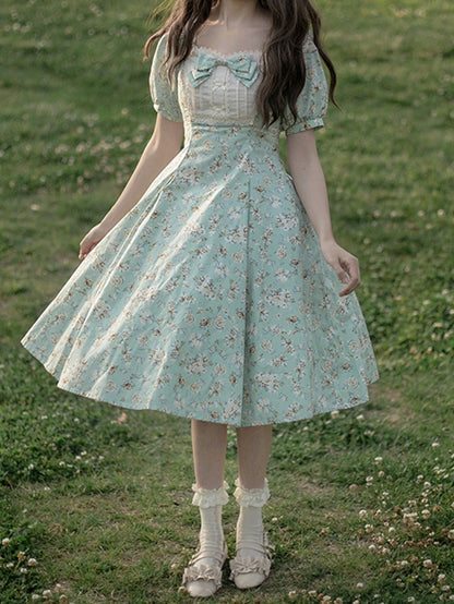 Mintgrünes Lolita-Blumenkleid mit OP-Ausschnitt und quadratischem Print