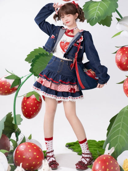 Marineblauer Spitzensaum mit Schleifenakzenten, gestufter Denim-Rock mit kariertem Patchwork