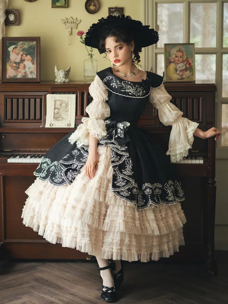 Lily Stickerei Kleid Beige Lolita Valley of Black Classic die