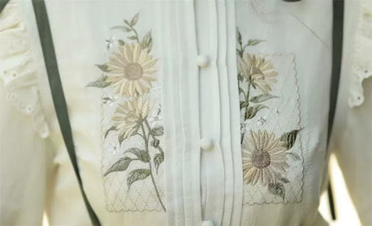 Beige Bluse mit Sonnenblumenstickerei + grüner Stufenrock mit Sonnenblumen-Charm-Set