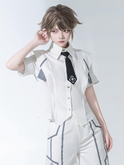 Cyberpunk-Hemd mit weiten Schultern und Krawatte mit Kreuzstickerei