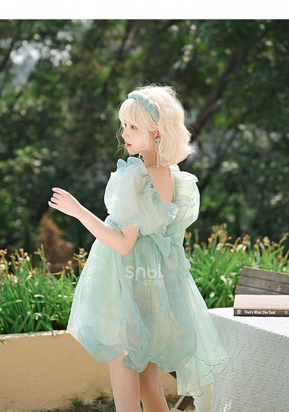 Grünes Kleid mit kurzen/langen Ärmeln und kurzer Schleife und süßer abnehmbarer Version, groß