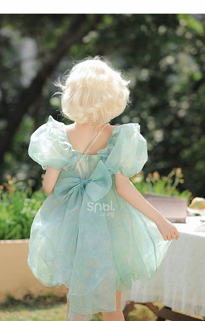 Grünes Kleid mit kurzen/langen Ärmeln und kurzer Schleife und süßer abnehmbarer Version, groß