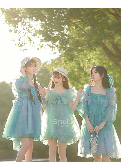 Grünes Kleid mit kurzen/langen Ärmeln und kurzer Schleife und süßer abnehmbarer Version, groß