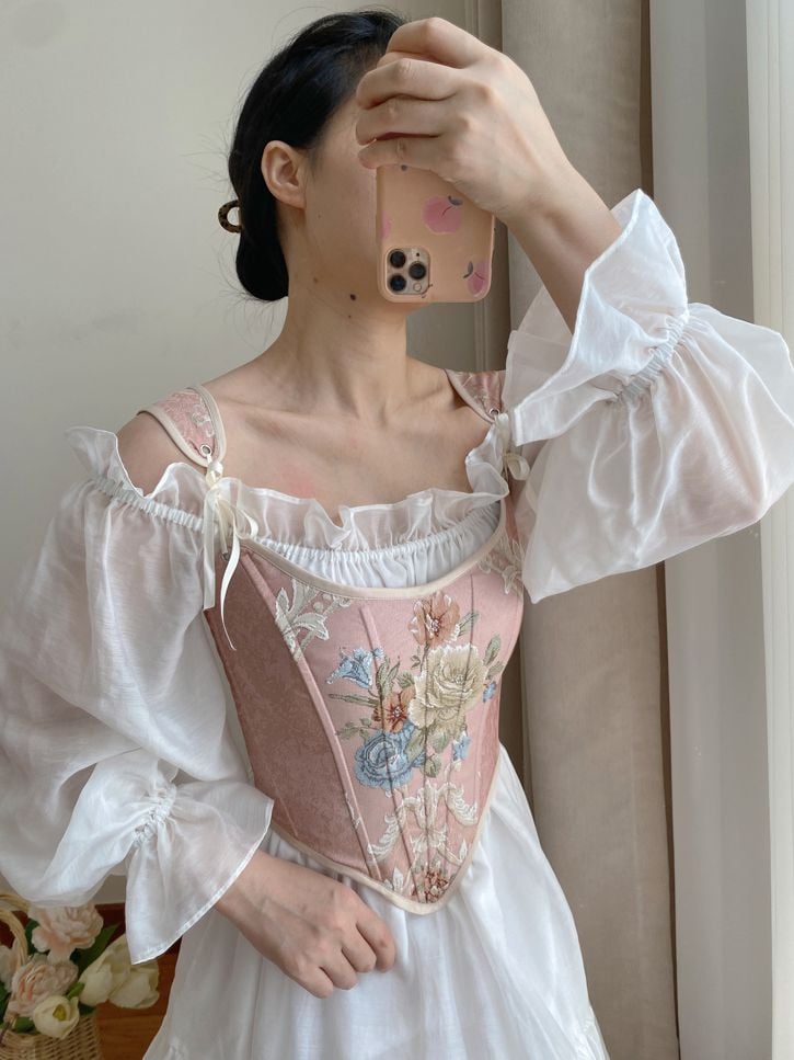 ピンクの花柄スクープネックラインコルセット