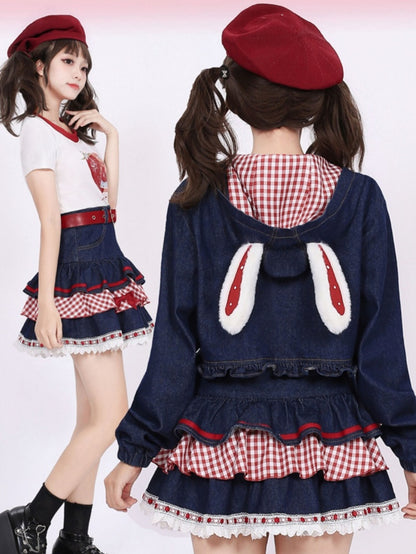 Marineblauer Spitzensaum mit Schleifenakzenten, gestufter Denim-Rock mit kariertem Patchwork