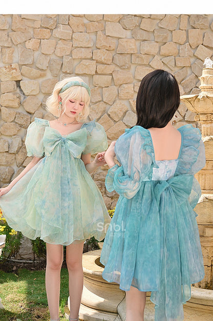 Grünes Kleid mit kurzen/langen Ärmeln und kurzer Schleife und süßer abnehmbarer Version, groß