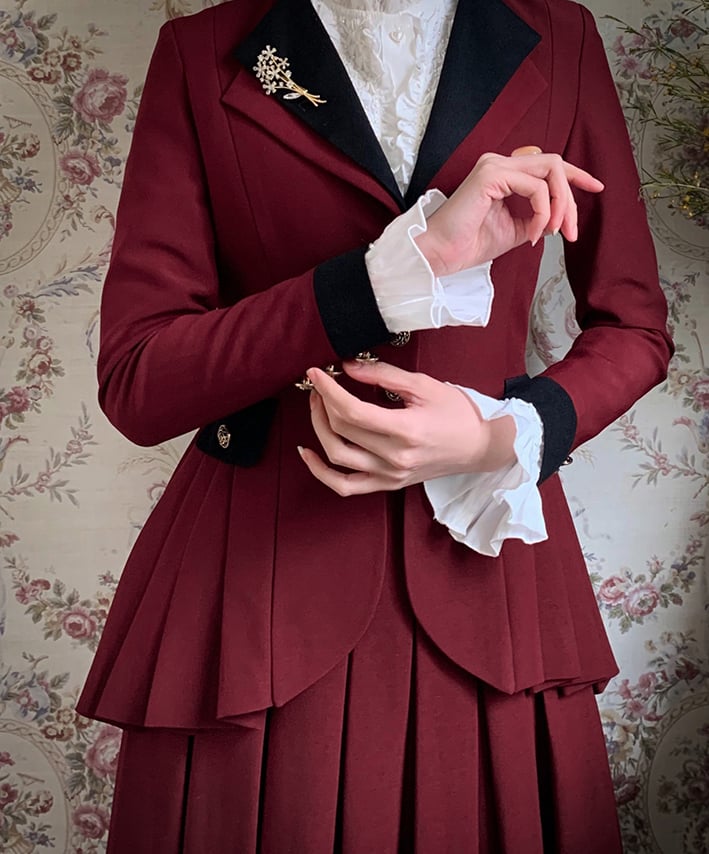 プラスサイズ対応 - ワインレッドのプリーツディテールブレザースカートセット