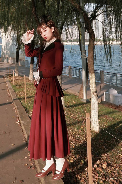 プラスサイズ対応 - ワインレッドのプリーツディテールブレザースカートセット