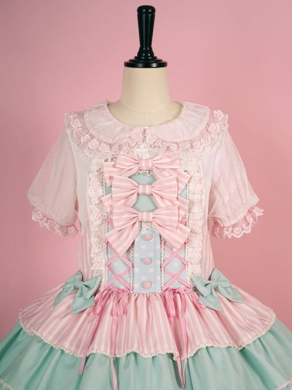 ホワイトとピンクのフリルトリムのピーターパンカラー半袖ブラウス