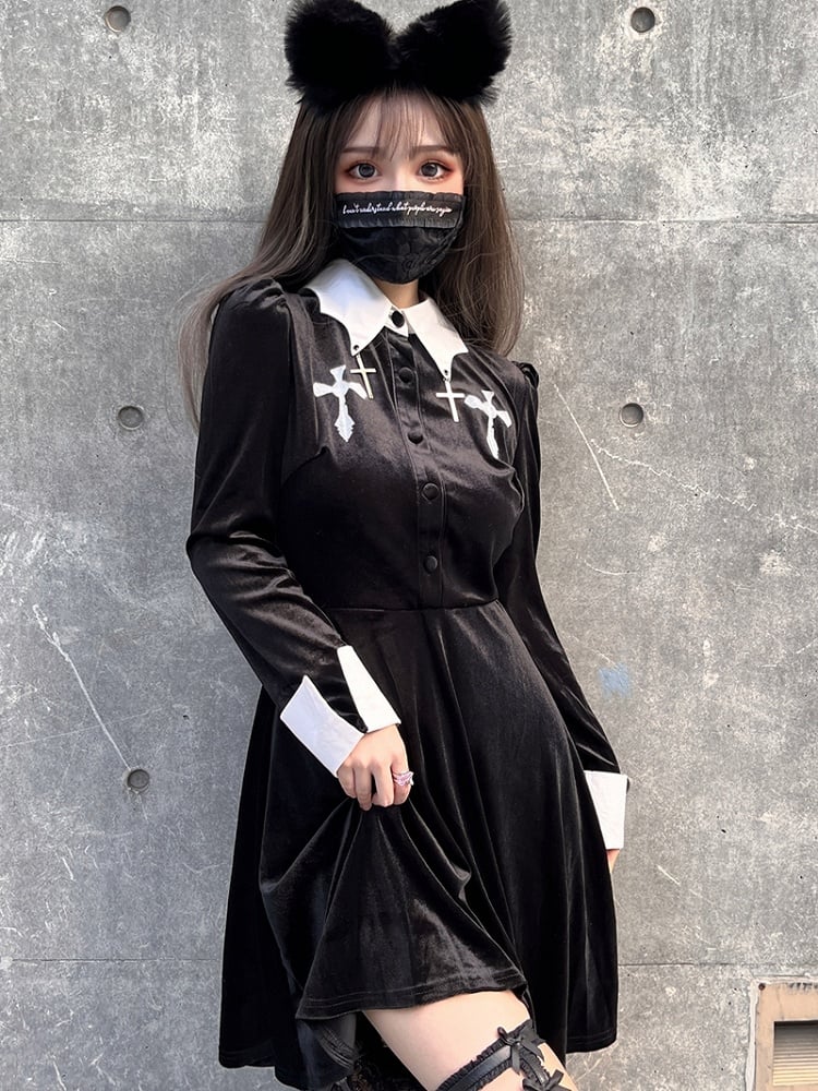 Ausverkaufsgröße Kragen Kreuz Samt Fledermaus für Kleid Punk Design M 93CM Flügelförmige Büste