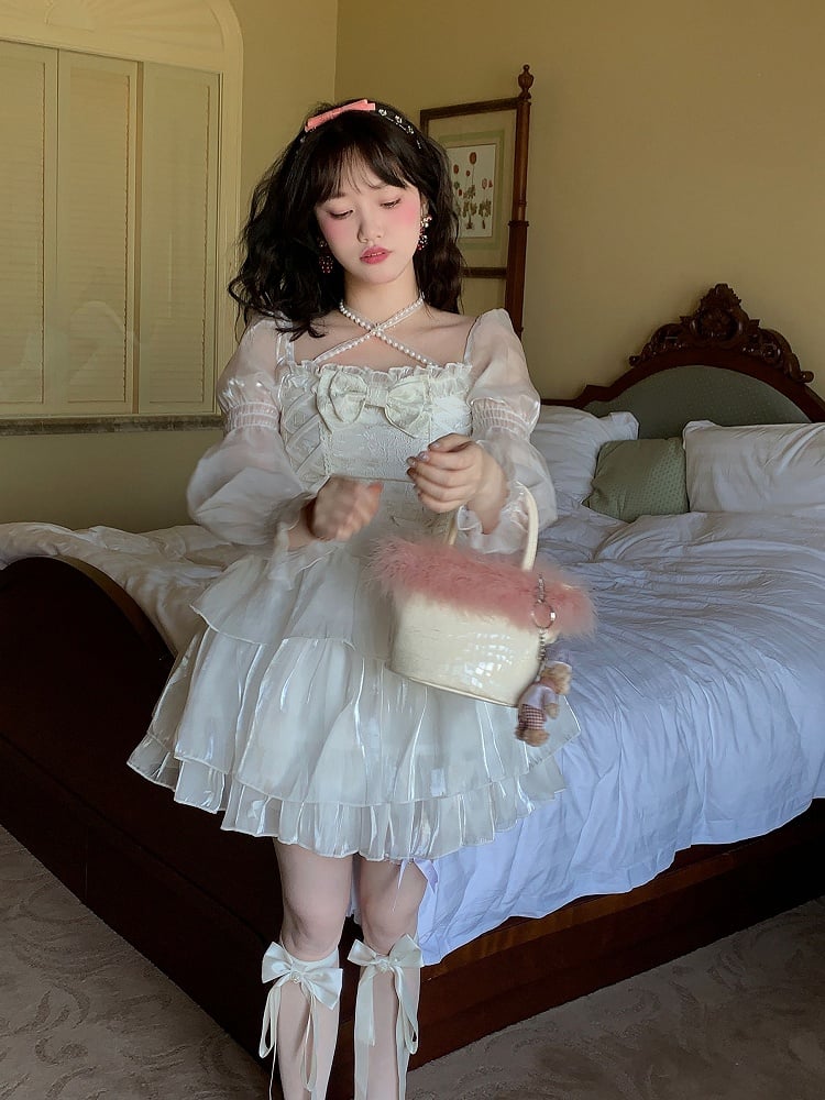 Neck with Lace-Up Tiered Dress White Basque Waist Square in