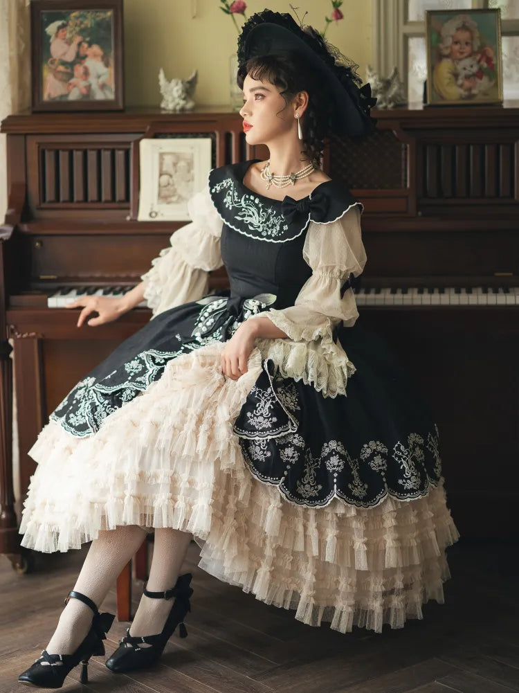 Lily Stickerei Kleid Beige Lolita Valley of Black Classic die