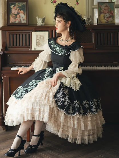 Lily Stickerei Kleid Beige Lolita Valley of Black Classic die